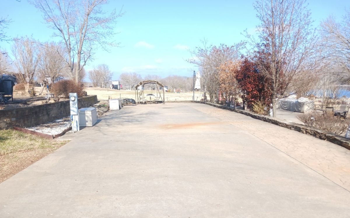 313 Ozarks Luxury RV Resort on Table Rock Lake